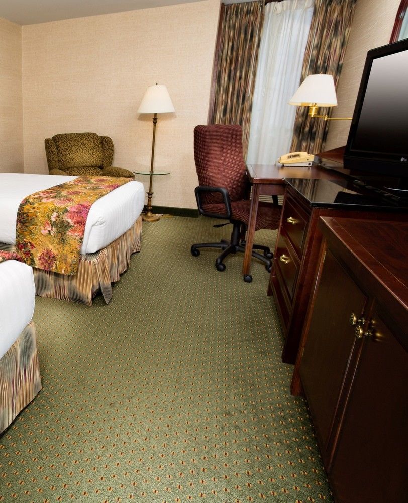 Drury Inn & Suites Kansas City Airport Exterior foto